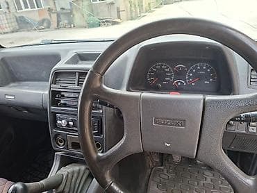 Suzuki Escudo: 1996 г., 1.6 л, Ручные, Бензин, Внедорожник at lalafo.kg Suzuki Escudo: 1996 г., 1.6 л, Ручные, Бензин, Внедорожник