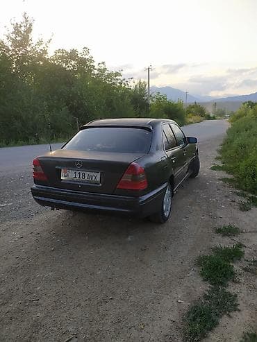 Mercedes-Benz C-Class: 1994 г. — 3