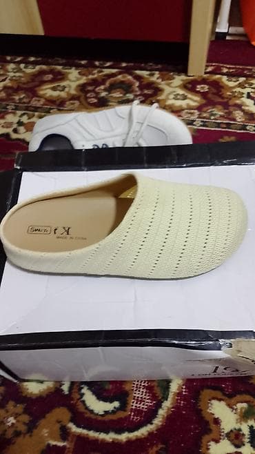 Домашние тапочки-мюли - Тип: открытая пяточная часть, закрытый носок