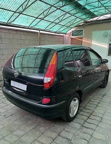 terrano 2: Nissan Almera Tino: 2002 г., 2 л, Автомат, Бензин, Хэтчбэк — 3