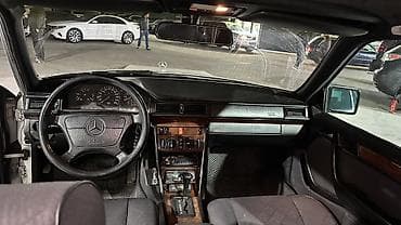 Транспорт: Mercedes-Benz W124: 1993 г., 3.2 л, Автомат, Бензин, Седан — 5