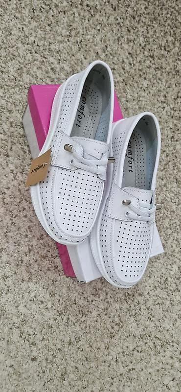 женские макасины: Белые женские кожанные мокасины Comfort. - Материал верха: мягкая — 2