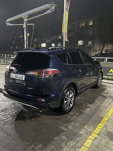 продам рав 4 гибрид: Toyota RAV4: 2017 г., 2.5 л, Гибрид — 4