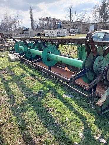 день сяпина: Комбайн зерноуборочный «НИВА» (СК-5) жатка 5 метров двигателя хороший — 7
