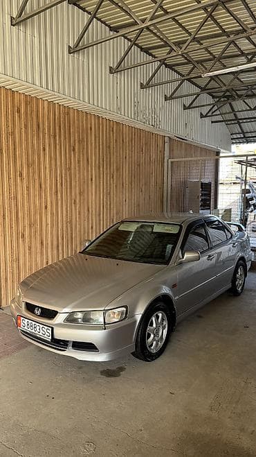авто зил: Honda Accord: 2002 г., 1.8 л, Автомат, Бензин, Седан — 10