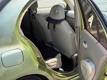 Продажа авто: Nissan March: 2002 г., 1.3 л, Автомат, Бензин, Хэтчбэк — 5