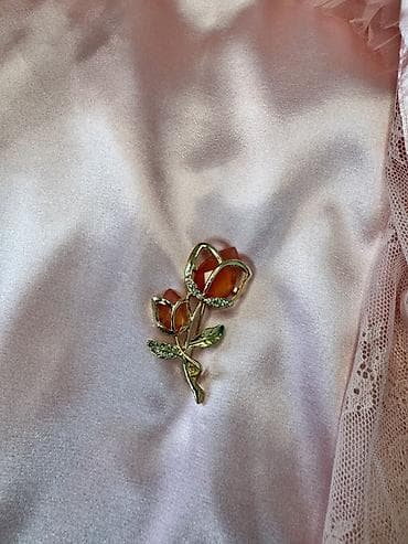 Спецодежда: Набор декоративных брошей - Тематика и дизайн: цветы, бабочка — 4