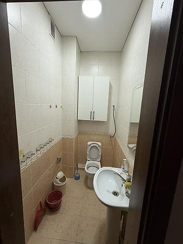 Куплю дом: 📍 Локация: г. Бишкек, ул. Ахунбаева 255 (пересечение с ул — 9