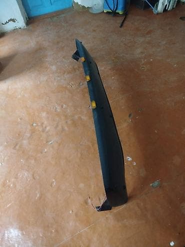 накладки на глушитель: Передний спойлер Mercedes-Benz Оригинал — 2