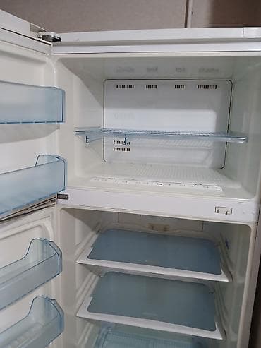 холодильник бук: Холодильник Beko, Двухкамерный, No frost — 2