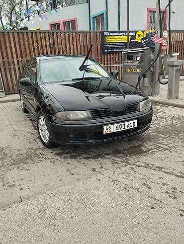 Mitsubishi Carisma: 2004 г., 1.8 л, Механика, Бензин, Хэтчбэк — 5