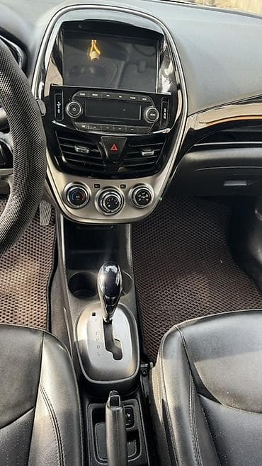 танар фото: Chevrolet Spark: 2016 г., 1 л, Автомат, Бензин, Хэтчбэк — 5