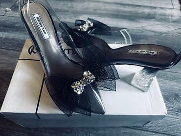 спартивная обувь: Продаю туфли новые, размер 40 цена 2700 — 1