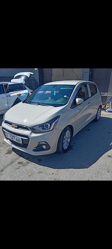 Chevrolet Spark: 2016 г., 1.1 л, Автомат, Бензин, Хэтчбэк