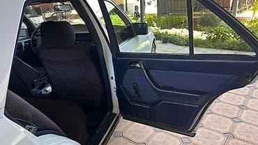 413 cdi: Mercedes-Benz E-Class: 1988 г., 2 л, Механика, Бензин, Седан — 8