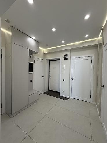 osh flat: 3 комнаты, 71 м², Элитка, 7 этаж, Дизайнерский ремонт — 1