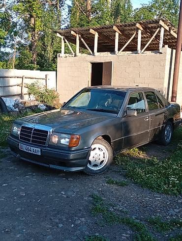 Унаа сатуу: Mercedes-Benz W124: 1991 г., 2.3 л, Кол менен иштөөчү, Бензин, Седан — 2