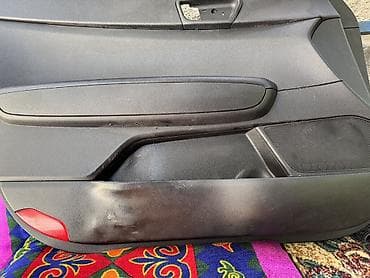 губа g30: Дверная карта Kia 2018 г., Б/у — 1