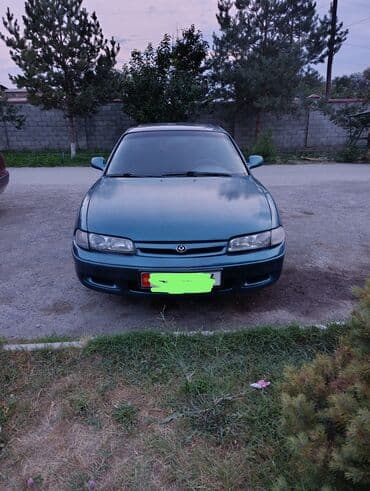 Mazda Cronos: 1992 г., 1.8 л, Механика, Бензин, Седан