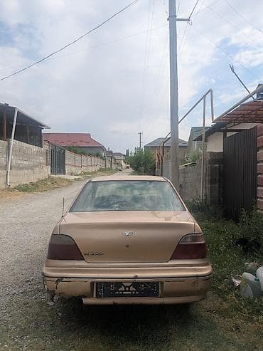 v klass: Daewoo Nexia: 2001 г., Седан — 6