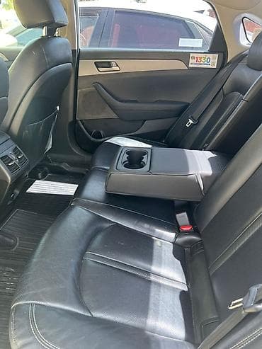 hyundai elantra 2023: Hyundai Sonata: 2020 г., Седан — 10