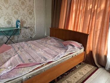 куплю кровать с матрасом: Односпальная кровать, Б/у, С матрасом, длина - 200 см — 1