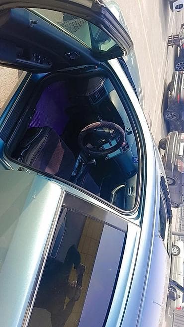 салон автомобиля: Honda Accord: 2003 г., 2 л, Автомат, Бензин, Седан — 5