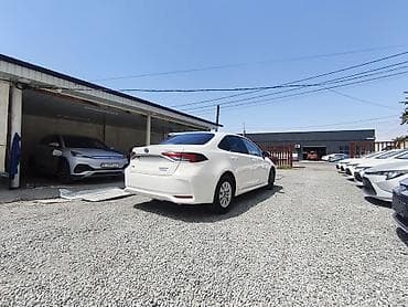 corolla 2022: Toyota Corolla: 2022 г., 1.8 л, Гибрид, Седан — 4