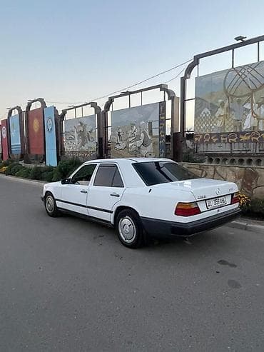 Унаа сатуу: Mercedes-Benz W124: 1988 г., 2.3 л, Бензин, Седан — 6