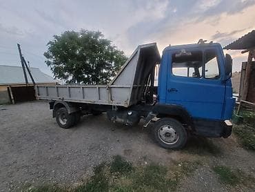 Грузовик, Mercedes-Benz, Стандарт, 7 т, Новый — 2