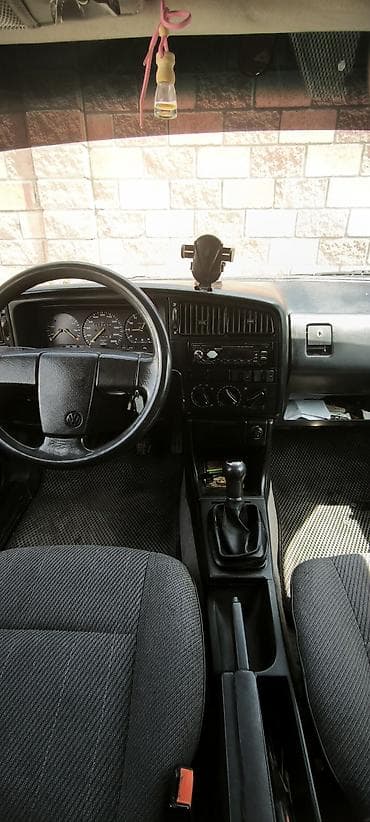 пасаи б3: Volkswagen Passat: 1988 г., 1.8 л, Механика, Бензин, Седан — 5