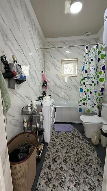 алатоу: 🏡 Продаётся дом в ж/м Ала-Тоо-3 📍 Ул. Эркин-Тоо 📍 Вблизи ул — 3