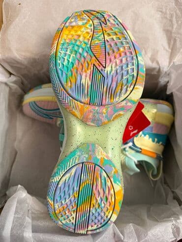 искры для обуви: Кроссовки Li-Ning (баскетбольные новые) 2 пары, цена 4000 за пару - — 7