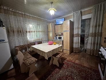 срочный дом бишкек: Продаётся жилой дом с меблировкой и техникой. - Большая кухня-столовая — 10