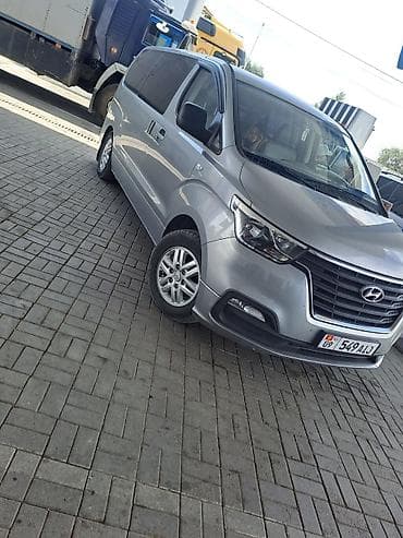 тягач аумен: Hyundai H-1: 2019 г., 2.5 л, Автомат, Дизель — 1