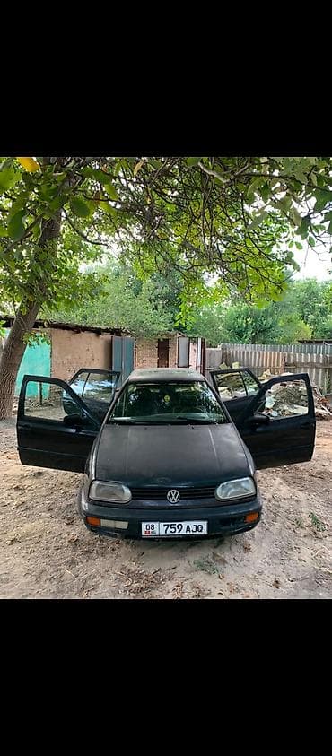 вмб 3: Volkswagen Golf: 1993 г., Механика, Хэтчбэк — 1