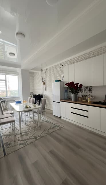 сдаю 1 комнату с подселением: 3 комнаты, Собственник, С подселением, С мебелью частично — 1