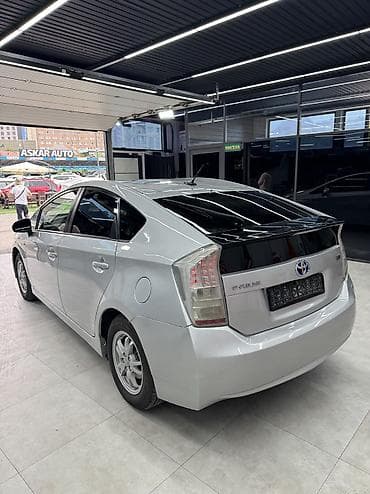 Продажа авто: Toyota Prius: 2011 г., 1.8 л, Автомат, Бензин — 5