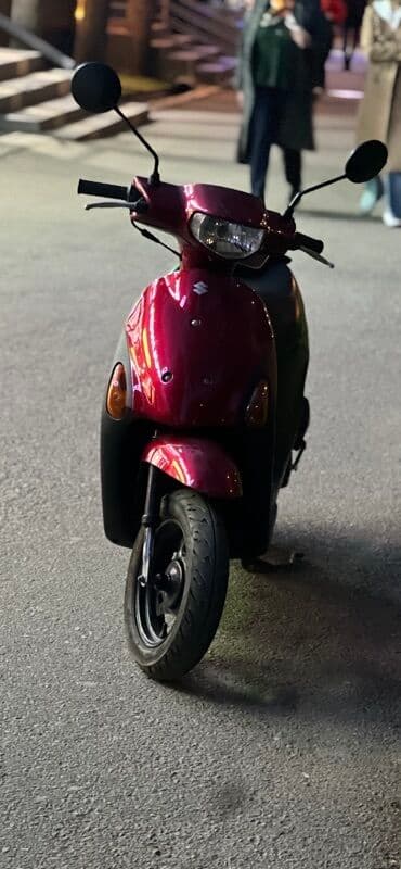 Тип скутера Suzuki, 50 куб. см, Бензин, Б/у, В рассрочку