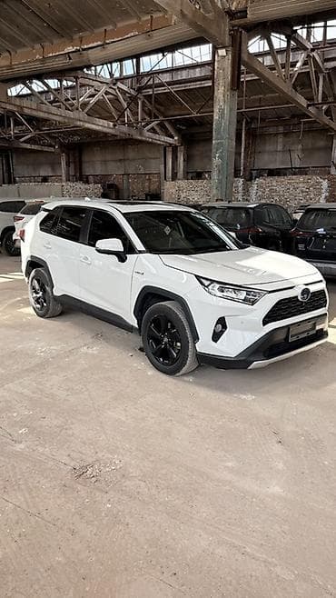 Toyota RAV4: 2020 г., 2.5 л, Автомат, Гибрид, Кроссовер