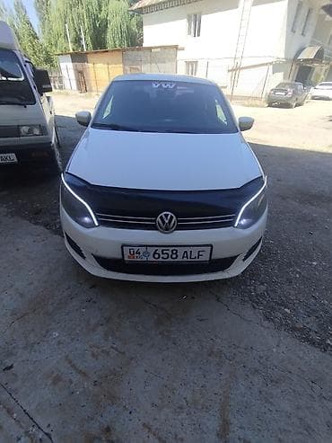 Унаа сатуу: Volkswagen Polo: 2013 г., 1.6 л, Кол менен иштөөчү, Бензин, Седан — 1
