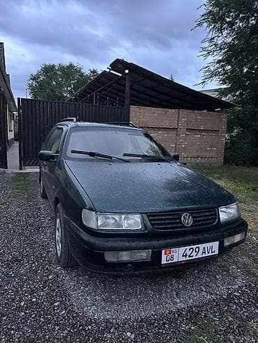 авто сокулук: Volkswagen Passat Variant: 1995 г., 2 л, Кол менен иштөөчү, Бензин, Универсал — 1