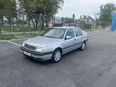 электронные скутера: Volkswagen Vento: 1993 г., 1.8 л, Автомат, Бензин, Седан — 2