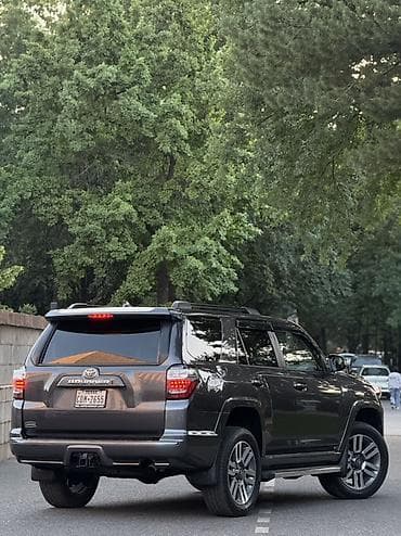 space runner: Toyota 4Runner: 2022 г., 4 л, Автомат, Бензин, Внедорожник — 7