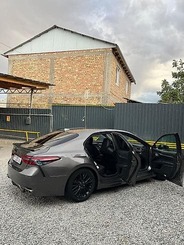 150: Toyota Camry: 2018 г., 2.5 л, Автомат, Бензин, Седан — 5