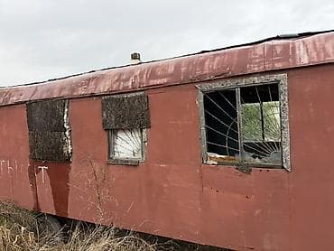 продаю 2 ком кв аламедин 1: Бытовка/вагончик металлический - Корпус: цельнометаллический — 2