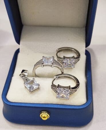 свадебные платья от производителя: Серебряный набор под Карьтие Серебро 925 пробы Размеры имеются — 2