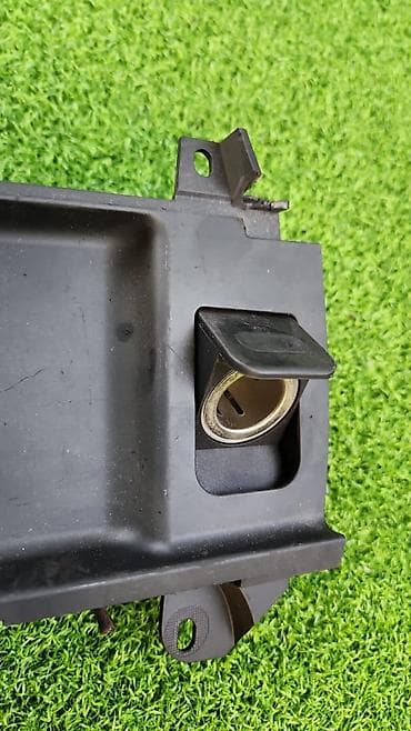 прикуритель для авто: Механизм прикуривателя Е39 Год 2000 В отличном состоянии, очень — 4