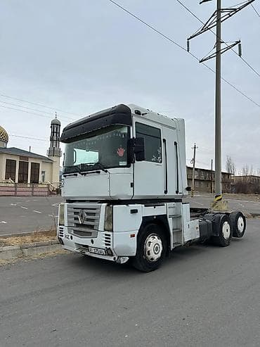 mersedes c220: Тягач, Renault, Без прицепа — 2