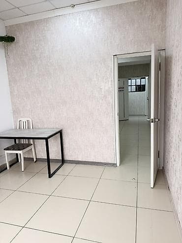 м гвардия: Сдается коммерческое помещение 30 м². 1 линия вход с улицы — 10